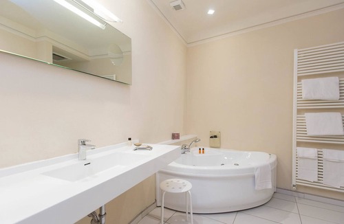 Lucca Historical Center Hotel | Maison de Charme Alla Corte degli Angeli