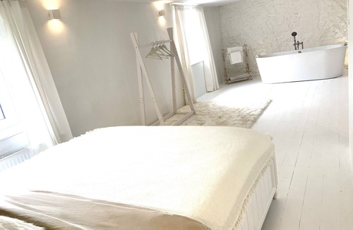 Anhée House | Maison de Charme