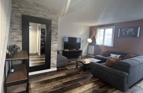Elancourt House | Maison de Charme Refaite à Neuf Dans une Résidence Sécurisée. Idéale Proche JO