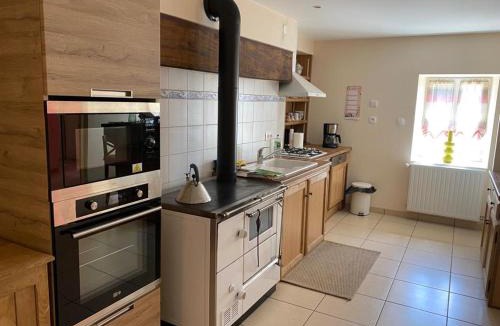 Mazirat House | Maison de ferme paisible avec vue sur vallée et terrasse - FR-1-489-385