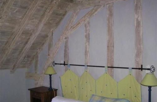 Saint-Pierre-du-Lorouer House | Maison de charme en forêt de Bercé - 4 chambres, terrasse, ping-pong, proche Le Mans - FR-1-410-164