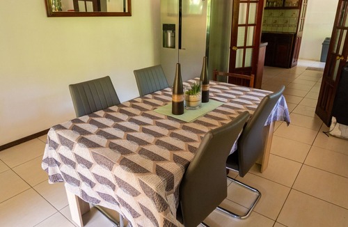 Saint Peter Parish House | Maison de Lecointe - Spacious 4-bed House