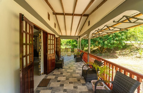Saint Peter Parish House | Maison de Lecointe - Spacious 4-bed House