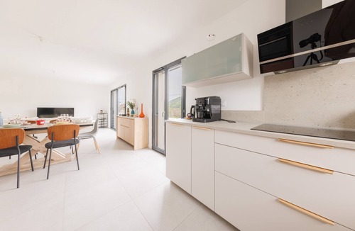 Ydes House | Maison de Maud - RDC