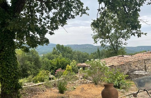 Saignon House | Maison de Style Provençale en Plein Cœur du Luberon