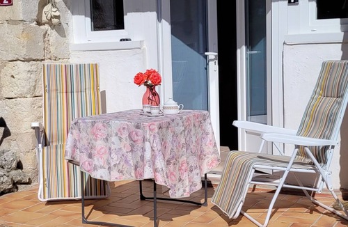 Douchapt House | Maison de Vacances Charmante Avec Jardin Privé