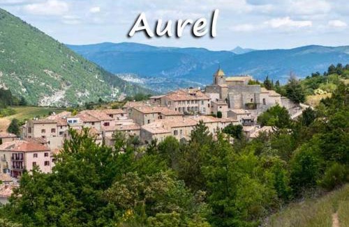 Aurel House | MAISON DE VILLAGE AUREL