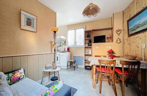 Allevard House | Maison des Bains
