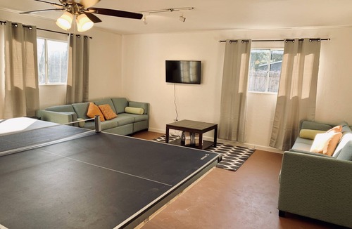 Austin House | Maison Des LaFaitte - comfortable, affordable, and clean