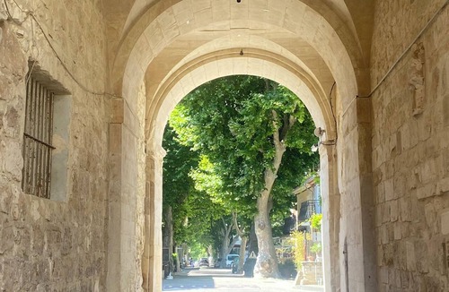 Saint-Didier House | Maison des Mollets. Between Ventoux and Luberon for families and sports groups