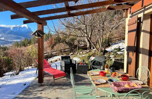 Embrun House | MAISON DES VIGNES