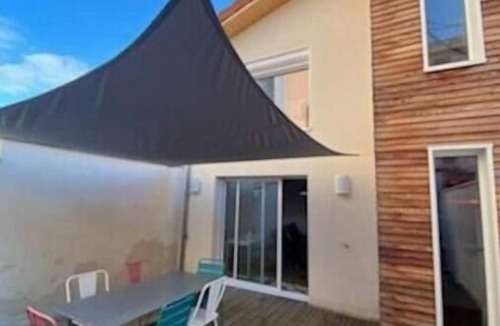 La Pradelle House | Maison Duplex Avec Terrasse et Garage