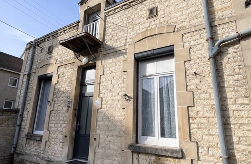 Troyes House | Maison Duplex standing Centre ville Troyes Wi-Fi Netflix