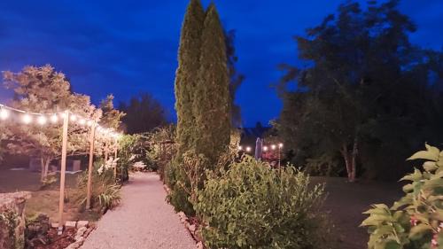 Melay Bed & Breakfast | Maison Egalité