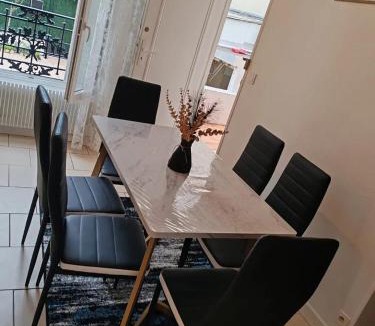Vitry-sur-Seine House | Maison elegante pres du centre ville de Vitry sur Seine avec jardin