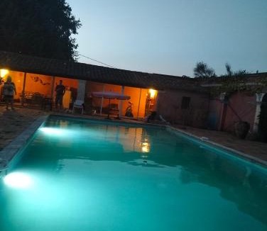 Saint-Paulet-de-Caisson Villa | maison en Provence avec jardin, piscine, terrasse, climatisation