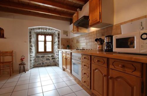 Saint-Front House | Maison en pierres avec terrain près du Massif du Mézenc, idéale pour un séjour nature en famille - FR-1-582-267