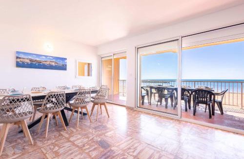 Valras-Plage Villa | Maison Espadon Beachfront Villa Sand at Your Doorstep