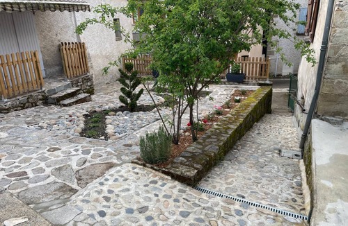Beaulieu-sur-Dordogne House | Maison Familiale