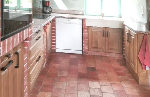 Clarbec House | Maison familiale avec jardin à Clarbec, 120 m², jeux pour enfants