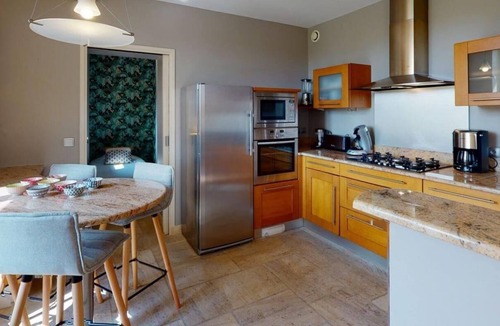 Courson Cottage | Maison d'Hippolyte 20 people : spa, Billiard baby