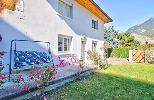 Saint-Jean-de-Maurienne House | Maison Individuelle de 120m² Avec Jardin