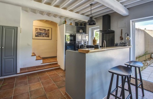 St.-Remy-de-Provence Villa | Maison Nourat - Four Bedroom Villa, Sleeps 8
