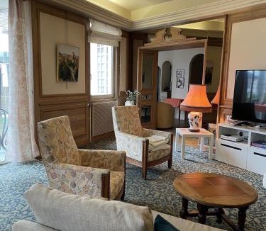 Lapalisse House | Maison Galland