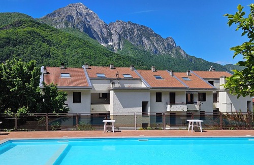 Introbio Apartment | Maison Giulia - Swimmingpool