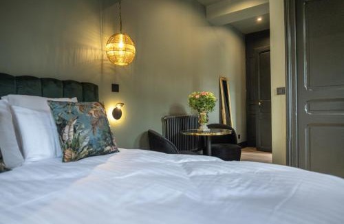 Saint-Lazare-Les Avenues Bed & Breakfast | Maison Heronnière