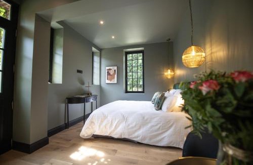 Saint-Lazare-Les Avenues Bed & Breakfast | Maison Heronnière