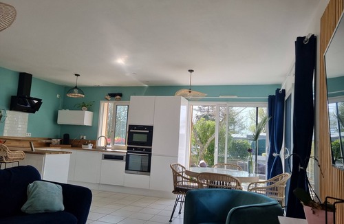 Quimper House | Maison Individuelle de Plein Pied, à 5min du Centre Ville, 20 Minutes des Plages