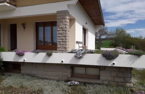 Le Vaudioux House | Maison Individuelle Calme au Coeur de la Campagne Jurassienne