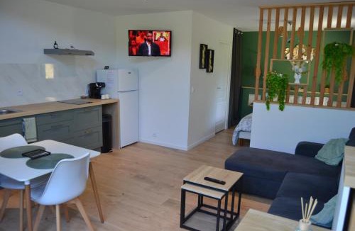 Saint-Hilaire-Du-Bois House | Maison 'la grange'