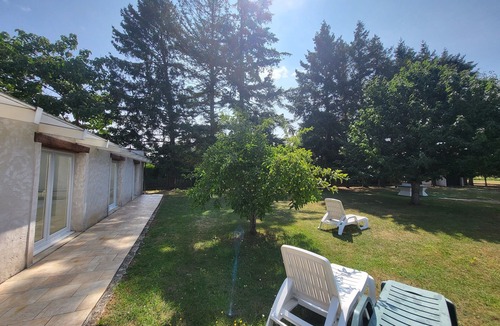 Chenou House | Maison 'Le Figuier' with Shared Garden and Wi-Fi