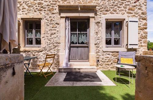 Chabrillan House | Maison Le Petit Mas