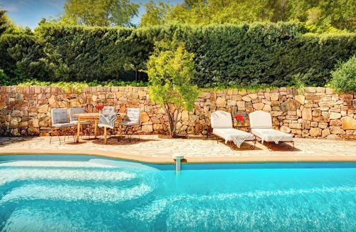 Cotignac House | Maison Lou Amourier - Provence house for 6, pool & garden - OVO Network