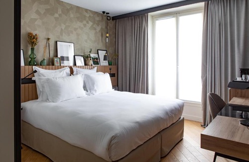 Quartier de Rochechouart Hotel | Maison Mère
