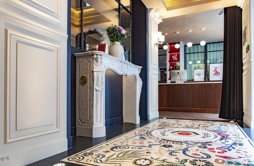 Quartier de Rochechouart Hotel | Maison Mère