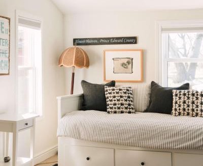 Bloomfield House | Maison Marigold ST-2019-0060-R5