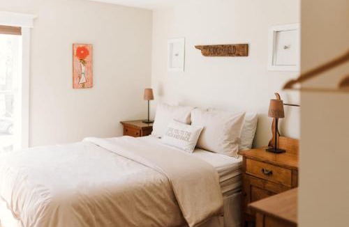 Bloomfield House | Maison Marigold ST-2019-0060-R5