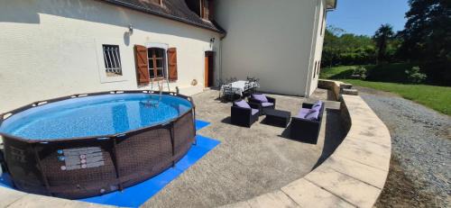 Aubertin House | Maison Mazou - Terrasse, Piscine - Près de Pau