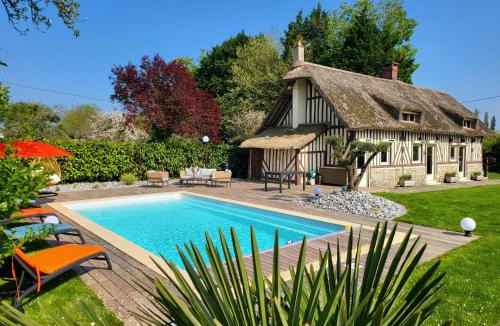 Annebault House | Maison Normande, Piscine chauffée, à quelques minutes de la mer et de Deauville, Houlgate, Cabourg