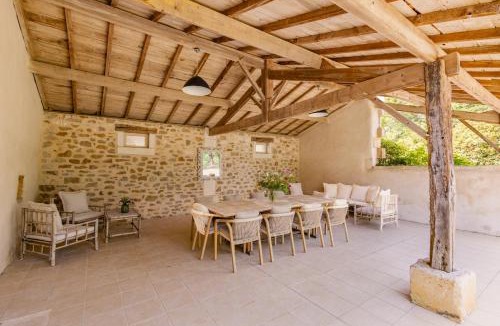Saint-Martial-de-Valette House | Maison Orchidée - Charmant gîte de groupe, piscine & nature en Périgord Vert