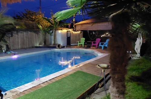 Abzac Villa | Maison Pierre 9 Couchages Piscine Chauffée Jacuzzi