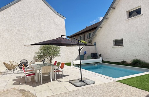Gevrey-Chambertin House | Maison Pierre Contemporaine Avec Charme Avec Piscine