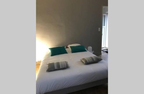 Saint-Georges-Motel House | Maison privée "La Coudanne" piscine, tennis, parking
