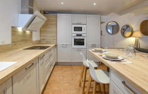 Saint-Vaast-la-Hougue House | Maison Proche Port Et Plage