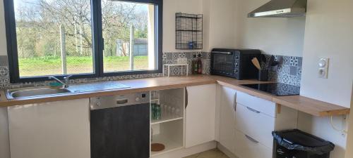 Martigne-Ferchaud House | Maison proche étang et circuit vélo
