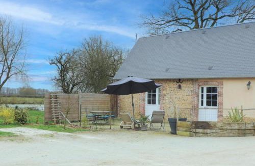 La Ferte-en-Ouche House | Maison restaurée dans élevage de chevaux, WIFI, Animaux admis - FR-1-497-239